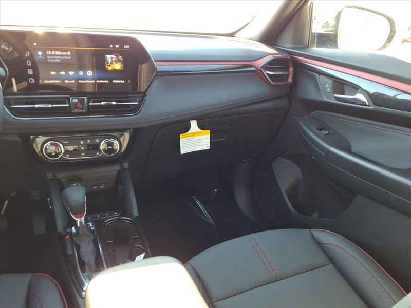 Chevrolet Trailblazer Vehicle Full-screen Gallery Image 6