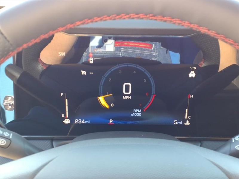 Chevrolet Trailblazer Vehicle Full-screen Gallery Image 14