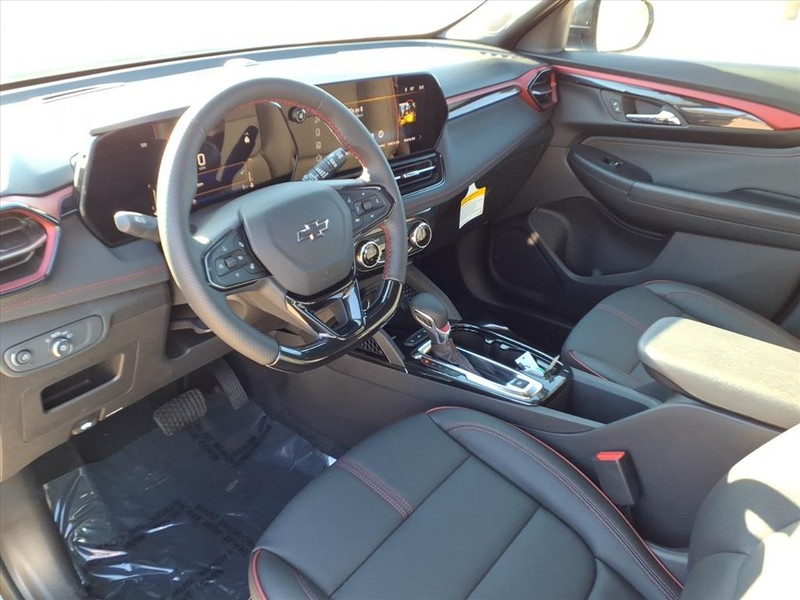 Chevrolet Trailblazer Vehicle Full-screen Gallery Image 16