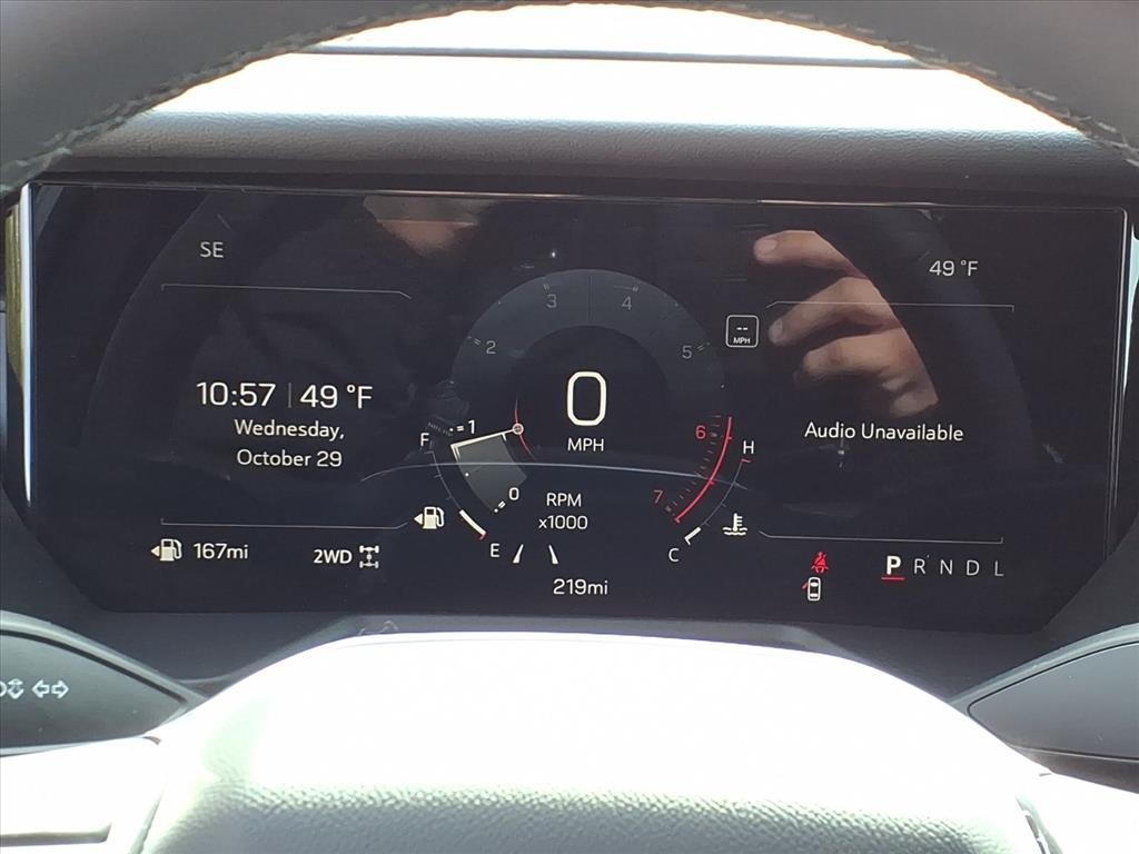 GMC Acadia Vehicle Full-screen Gallery Image 13