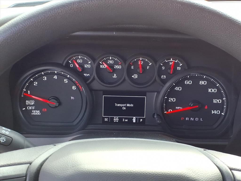 GMC Sierra 1500 Vehicle Full-screen Gallery Image 12