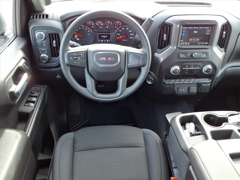 GMC Sierra 1500 Vehicle Full-screen Gallery Image 5