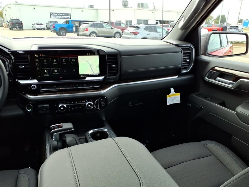 GMC Sierra 1500 Vehicle Full-screen Gallery Image 6