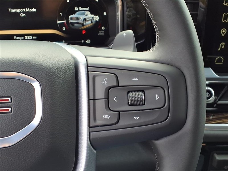 GMC Sierra 1500 Vehicle Full-screen Gallery Image 13