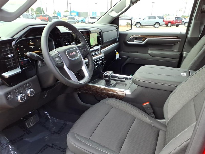 GMC Sierra 1500 Vehicle Full-screen Gallery Image 17