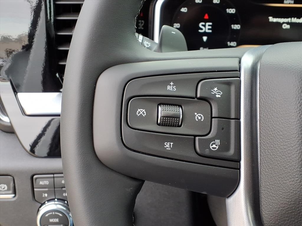 GMC Sierra 1500 Vehicle Full-screen Gallery Image 12