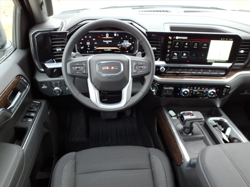 GMC Sierra 1500 Vehicle Full-screen Gallery Image 5