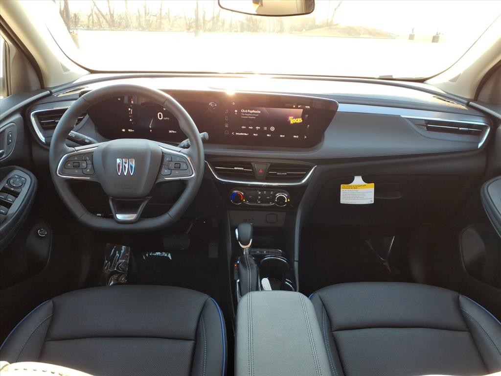 Buick Encore GX Vehicle Full-screen Gallery Image 4