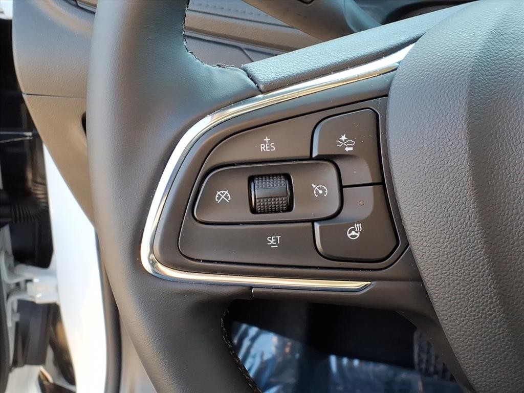 Buick Encore GX Vehicle Full-screen Gallery Image 12