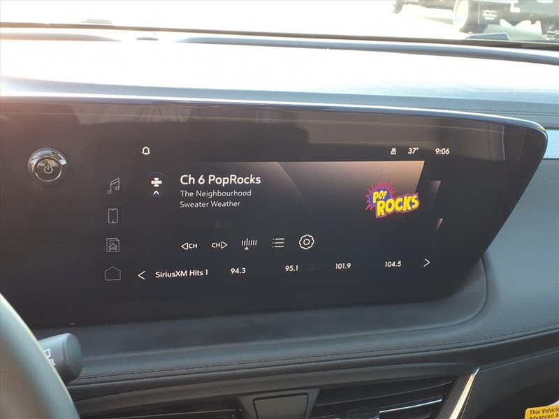 Buick Encore GX Vehicle Full-screen Gallery Image 8