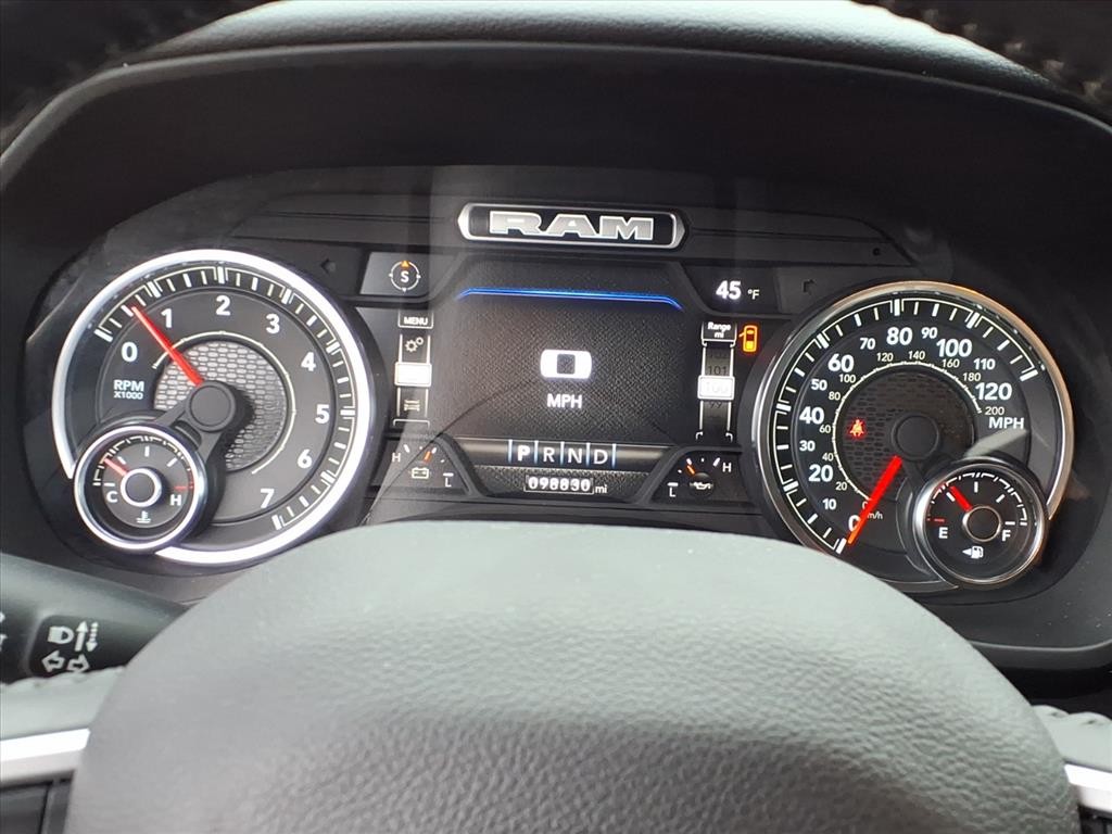 Ram 1500 Vehicle Full-screen Gallery Image 18