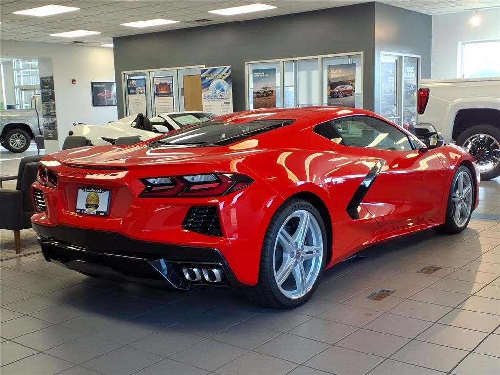 Chevrolet Corvette Vehicle Full-screen Gallery Image 6