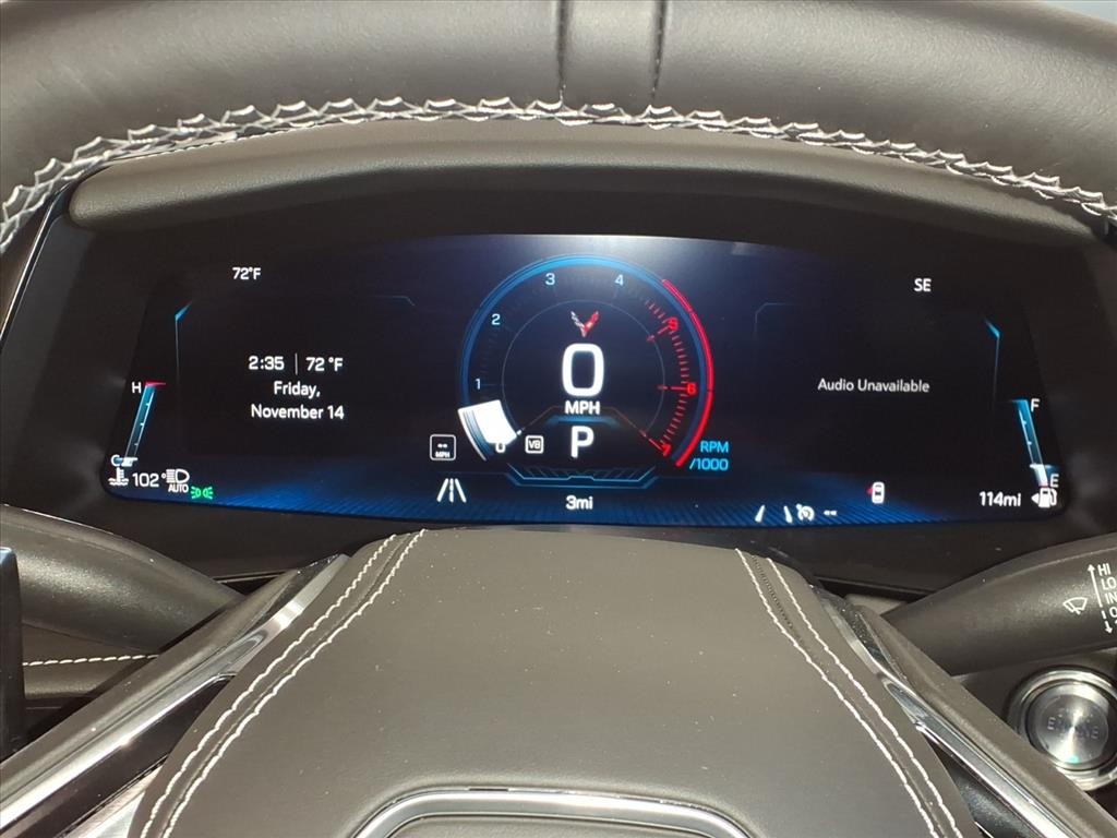 Chevrolet Corvette Vehicle Full-screen Gallery Image 15