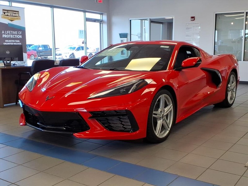 Chevrolet Corvette Vehicle Full-screen Gallery Image 3