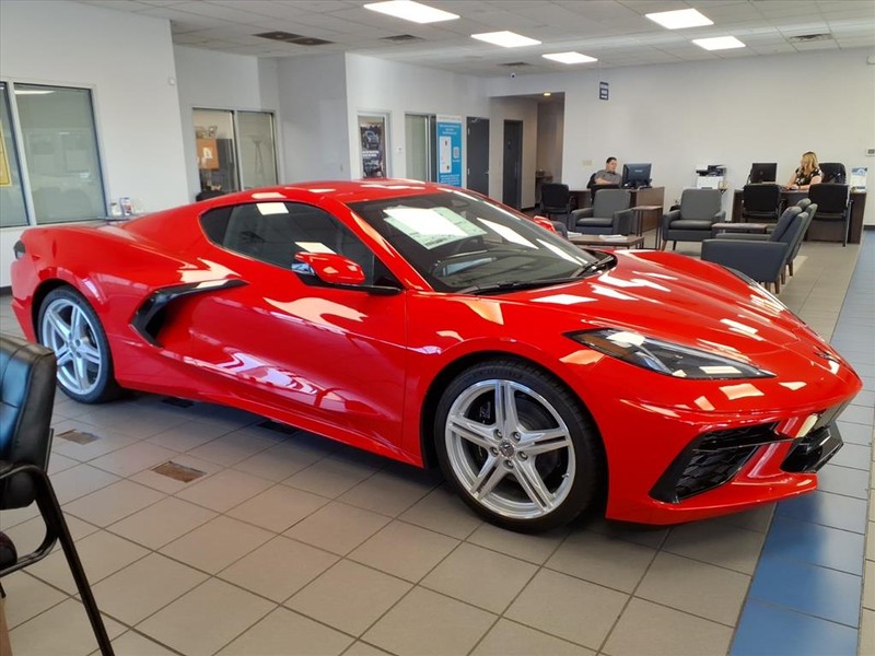 Chevrolet Corvette Vehicle Full-screen Gallery Image 7