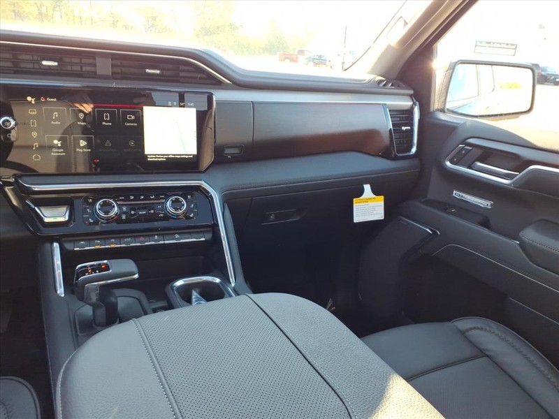 GMC Sierra 1500 Vehicle Full-screen Gallery Image 6