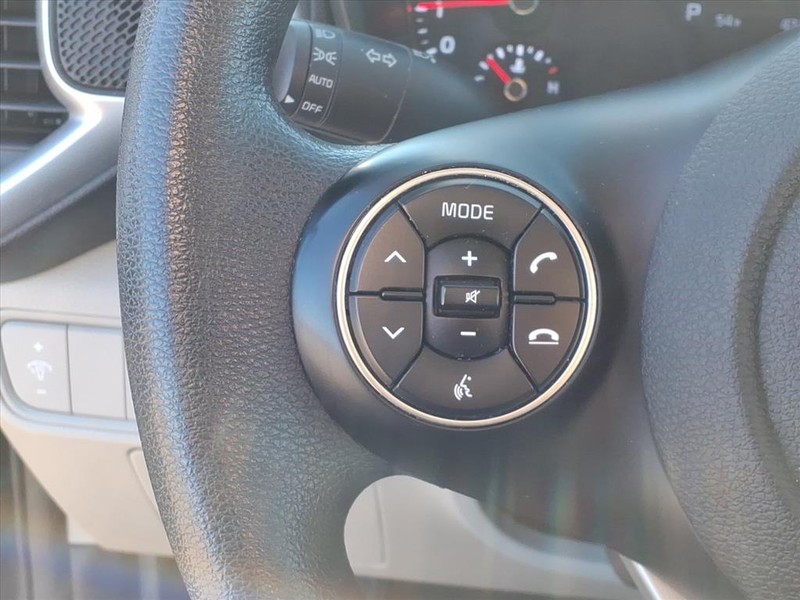 Kia Soul Vehicle Full-screen Gallery Image 16