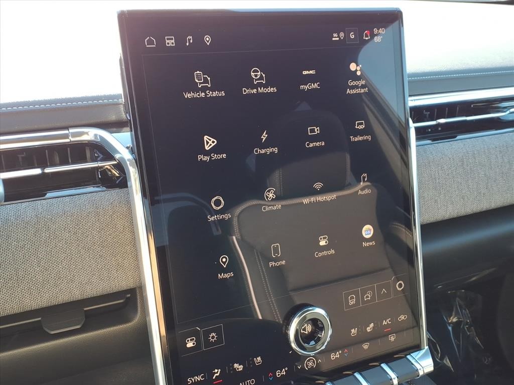 GMC Sierra EV Vehicle Full-screen Gallery Image 8