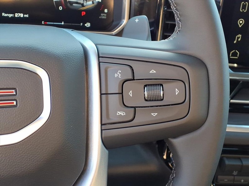 GMC Sierra 1500 Vehicle Full-screen Gallery Image 13