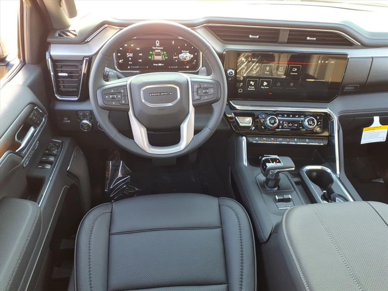 GMC Sierra 1500 Vehicle Full-screen Gallery Image 5