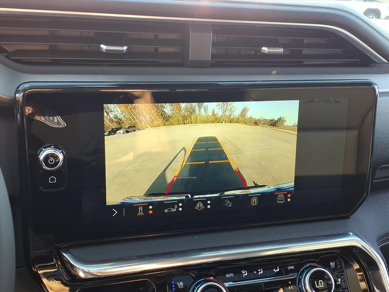 GMC Sierra 1500 Vehicle Full-screen Gallery Image 9