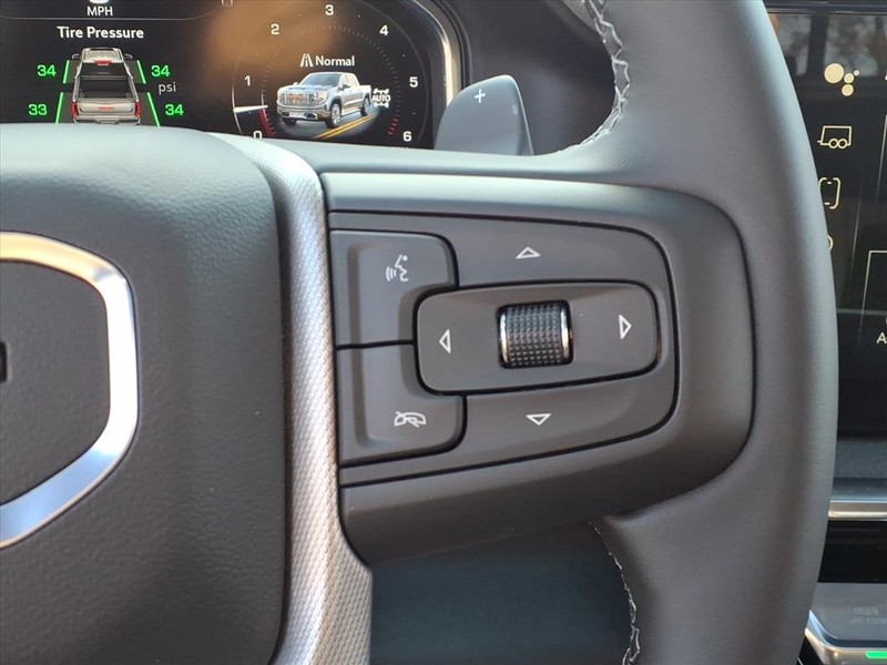 GMC Sierra 1500 Vehicle Full-screen Gallery Image 13