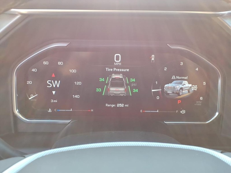 GMC Sierra 1500 Vehicle Full-screen Gallery Image 14