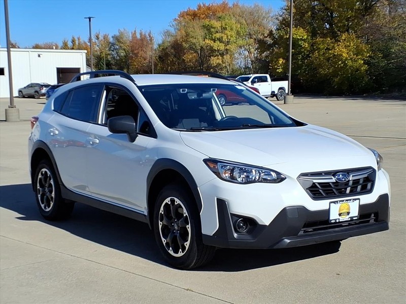 Subaru Crosstrek Vehicle Full-screen Gallery Image 6