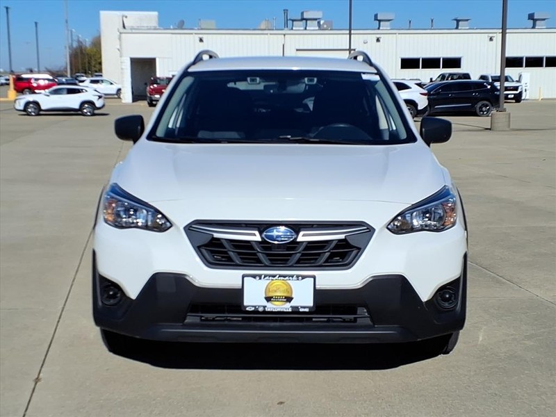 Subaru Crosstrek Vehicle Full-screen Gallery Image 7