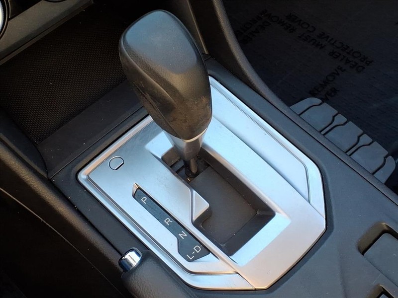 Subaru Crosstrek Vehicle Full-screen Gallery Image 16