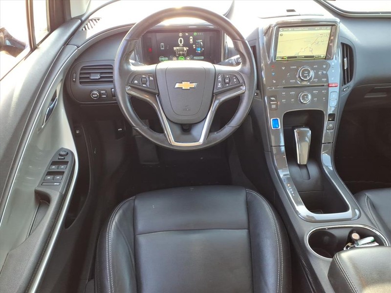 Chevrolet Volt Vehicle Full-screen Gallery Image 09