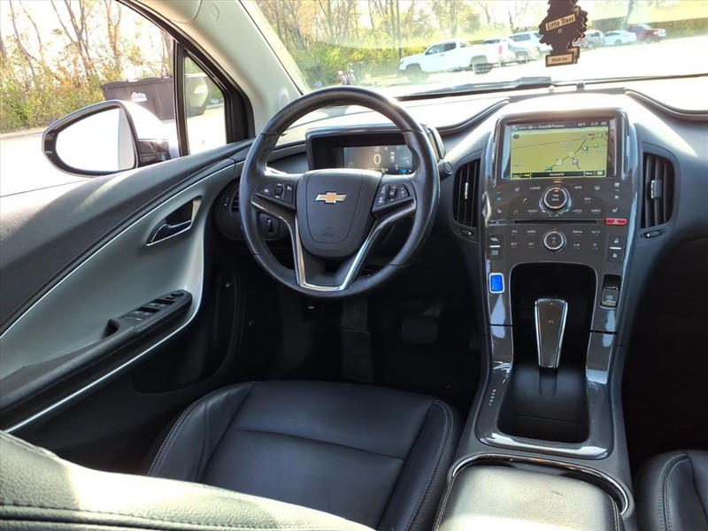 Chevrolet Volt Vehicle Full-screen Gallery Image 11