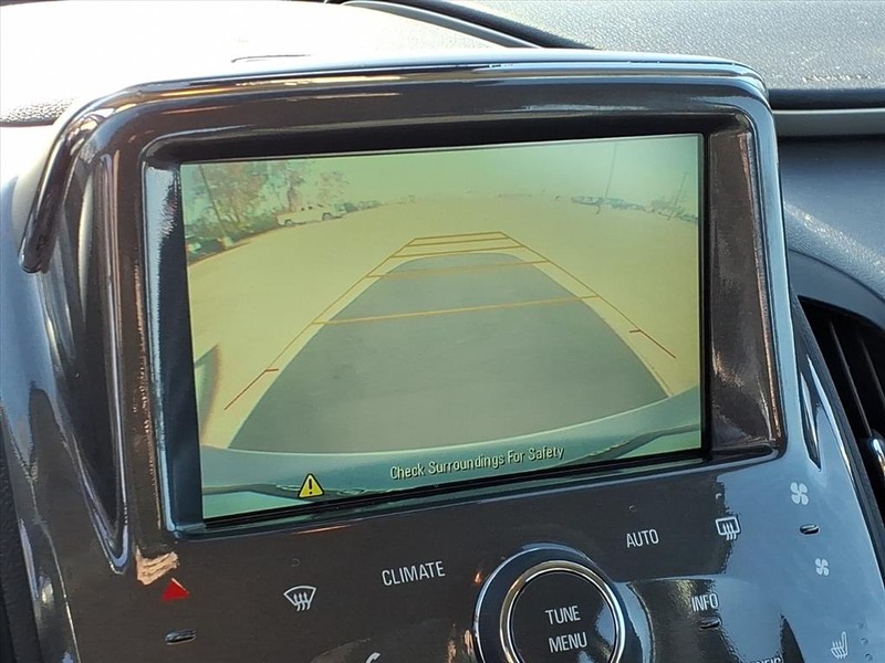 Chevrolet Volt Vehicle Full-screen Gallery Image 13