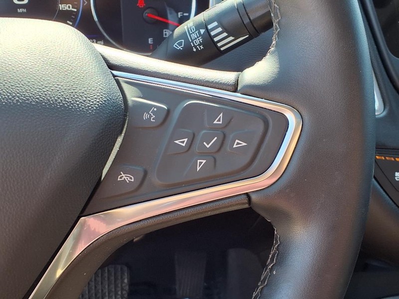 Chevrolet Malibu Vehicle Full-screen Gallery Image 17