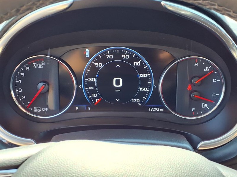 Chevrolet Malibu Vehicle Full-screen Gallery Image 18