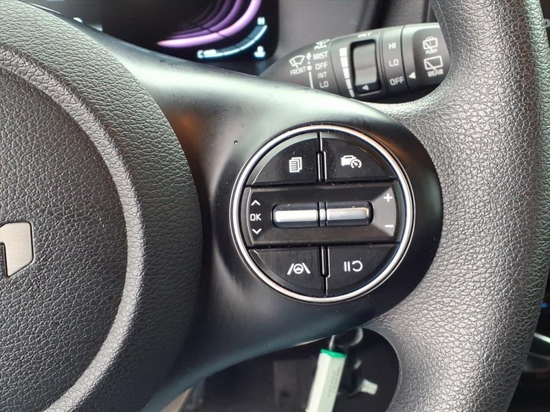 Kia Soul Vehicle Full-screen Gallery Image 17