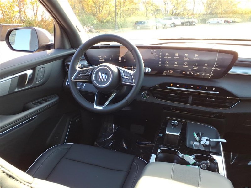 Buick Enclave Vehicle Full-screen Gallery Image 7