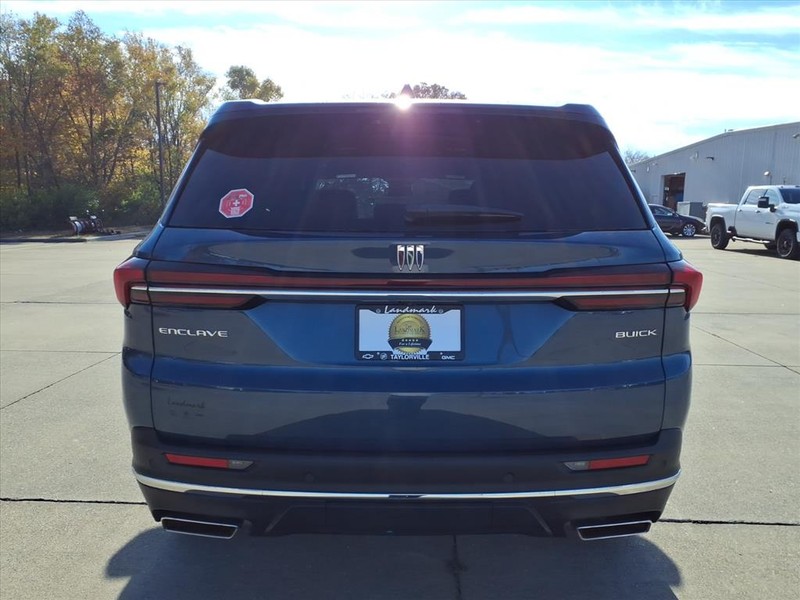 Buick Enclave Vehicle Full-screen Gallery Image 20