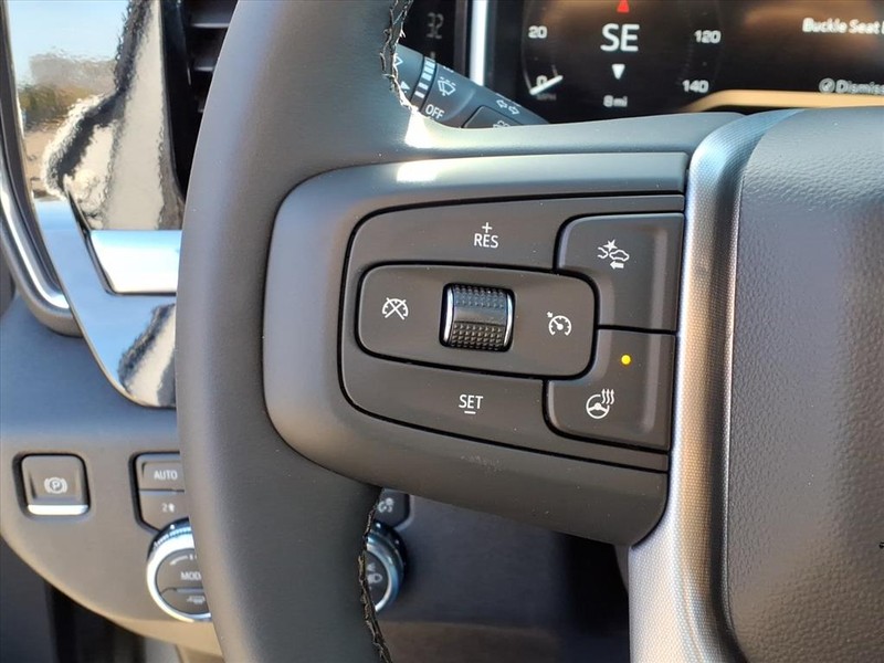 GMC Sierra 2500HD Vehicle Full-screen Gallery Image 11