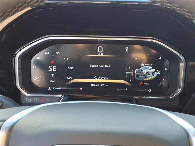 GMC Sierra 2500HD Vehicle Full-screen Gallery Image 13