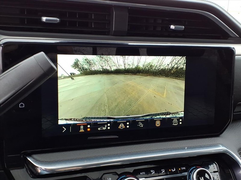 GMC Sierra 2500HD Vehicle Full-screen Gallery Image 9