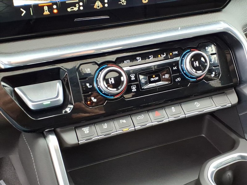 GMC Sierra 2500HD Vehicle Full-screen Gallery Image 10