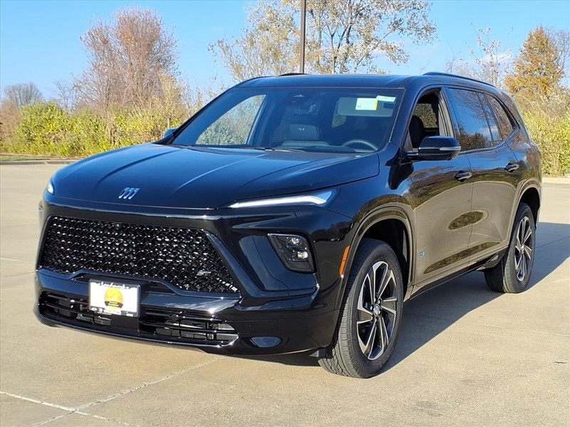 Buick Enclave Vehicle Full-screen Gallery Image 2