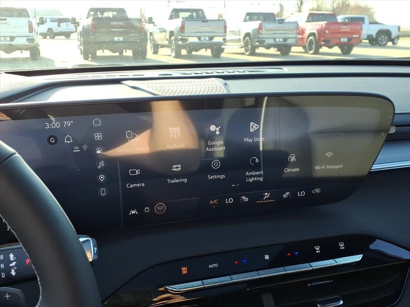 Buick Enclave Vehicle Full-screen Gallery Image 8