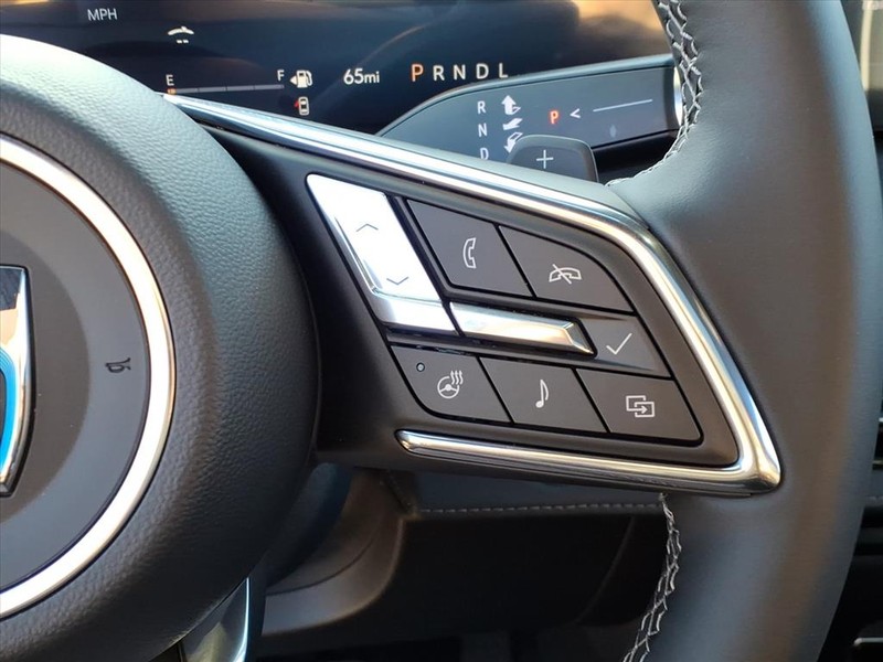 Buick Enclave Vehicle Full-screen Gallery Image 13