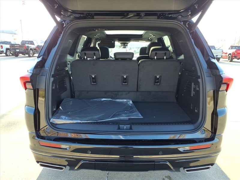 Buick Enclave Vehicle Full-screen Gallery Image 20