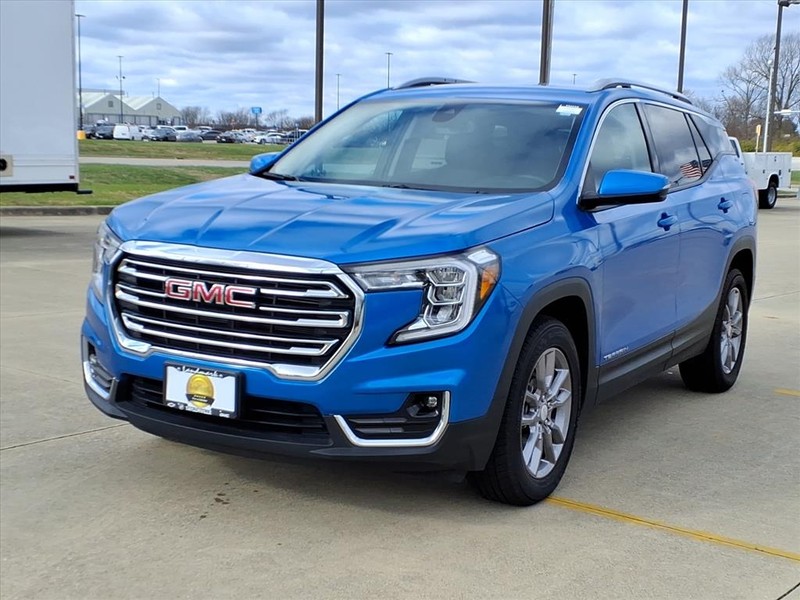 GMC Terrain Vehicle Full-screen Gallery Image 2