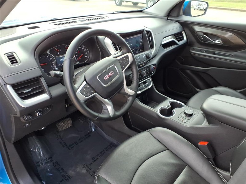 GMC Terrain Vehicle Full-screen Gallery Image 21