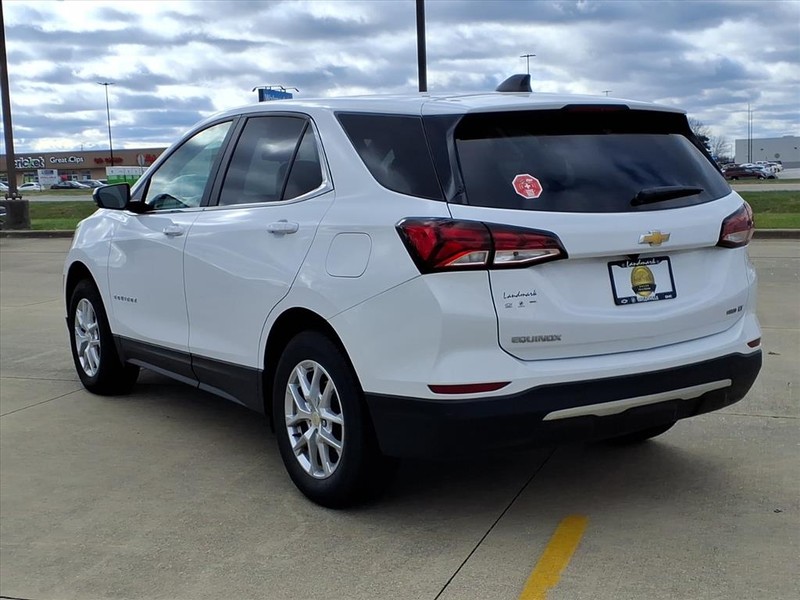 Chevrolet Equinox Vehicle Full-screen Gallery Image 03