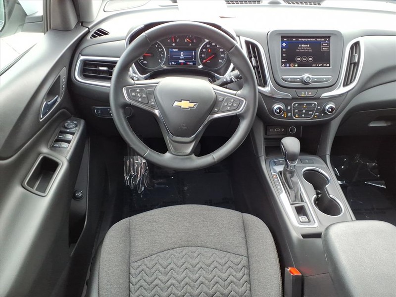 Chevrolet Equinox Vehicle Full-screen Gallery Image 09